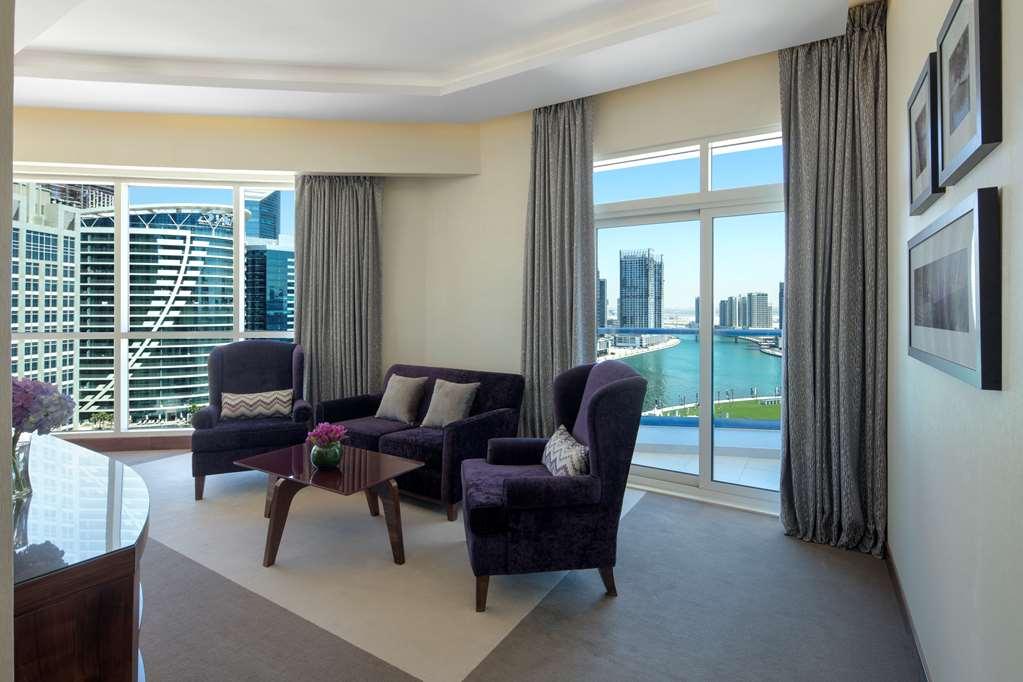 Radisson Blu Hotel. Dubai Waterfront Room photo