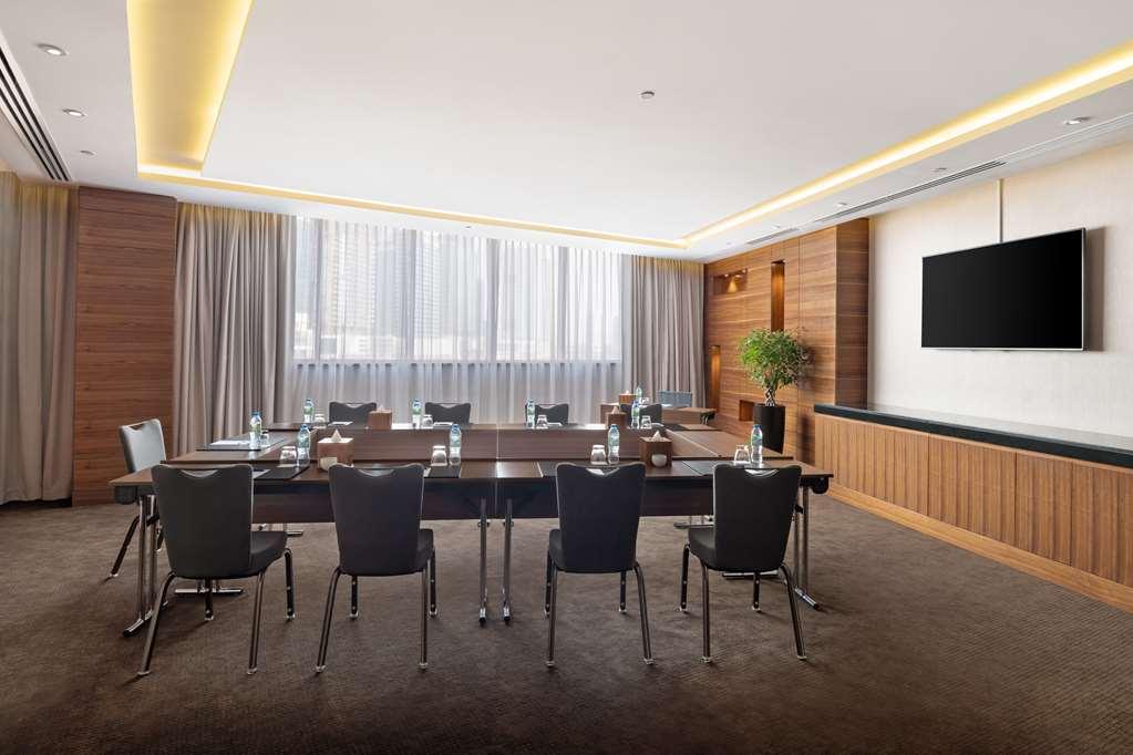 Radisson Blu Hotel. Dubai Waterfront Facilities photo