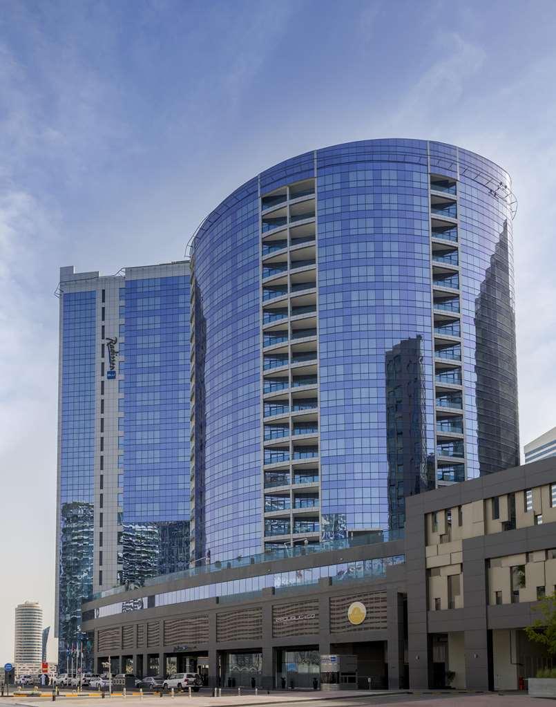 Radisson Blu Hotel. Dubai Waterfront Exterior photo