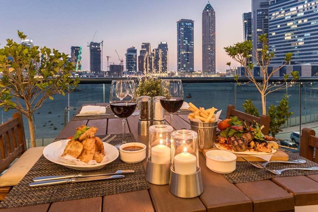 Radisson Blu Hotel. Dubai Waterfront Restaurant photo