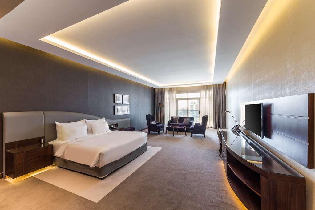 Radisson Blu Hotel. Dubai Waterfront Room photo